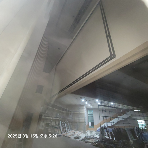 001-02.jpg