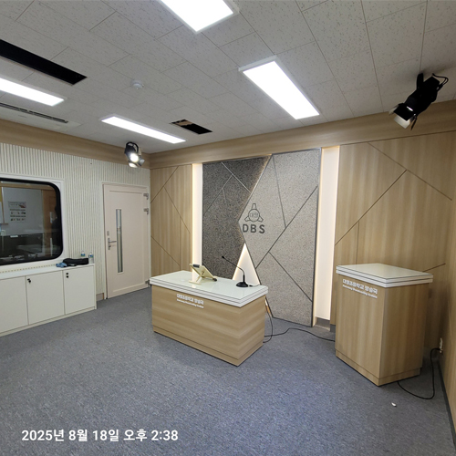 001-02.jpg